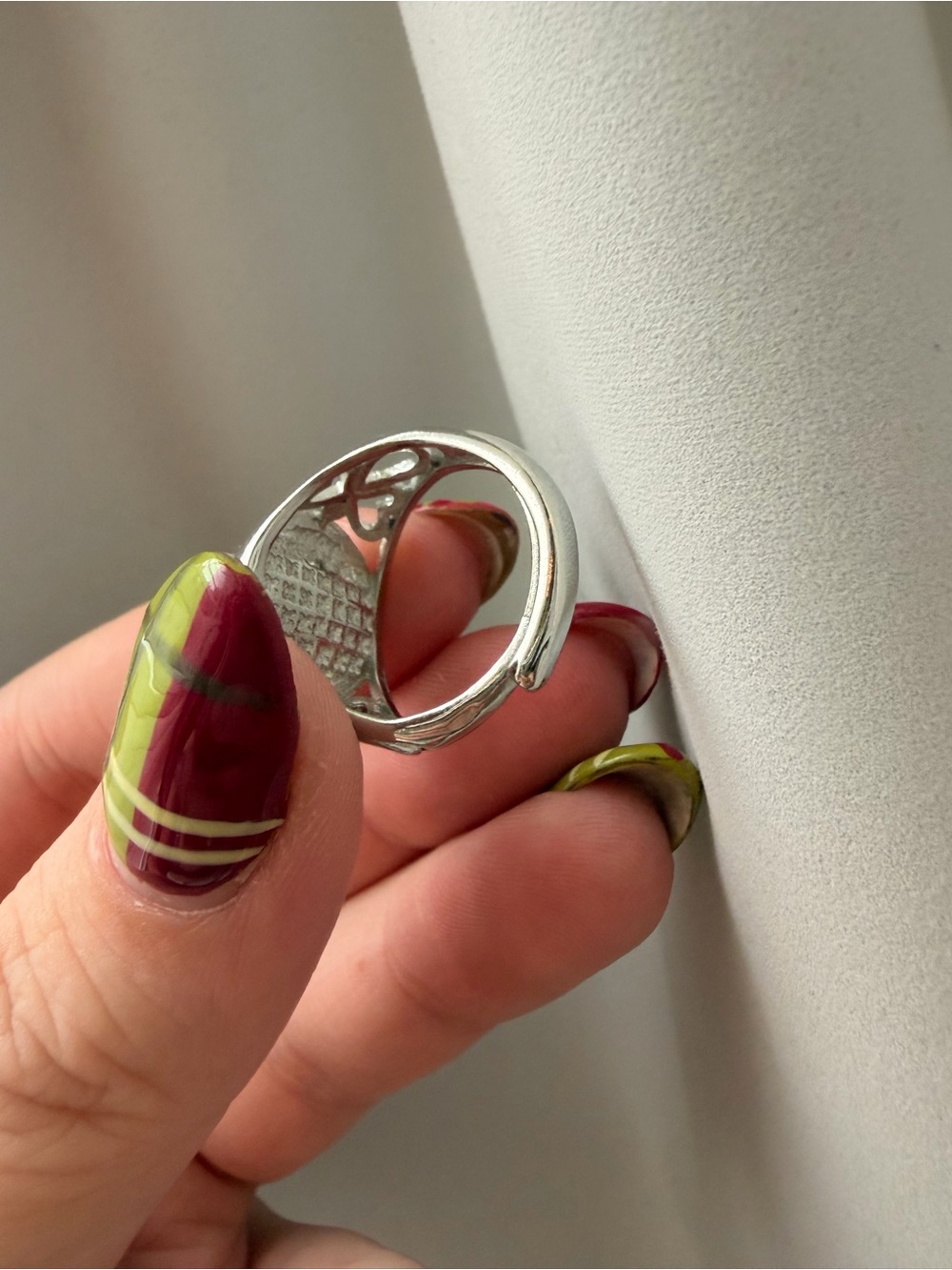Silver adjustable ring - Picture 3 of 3